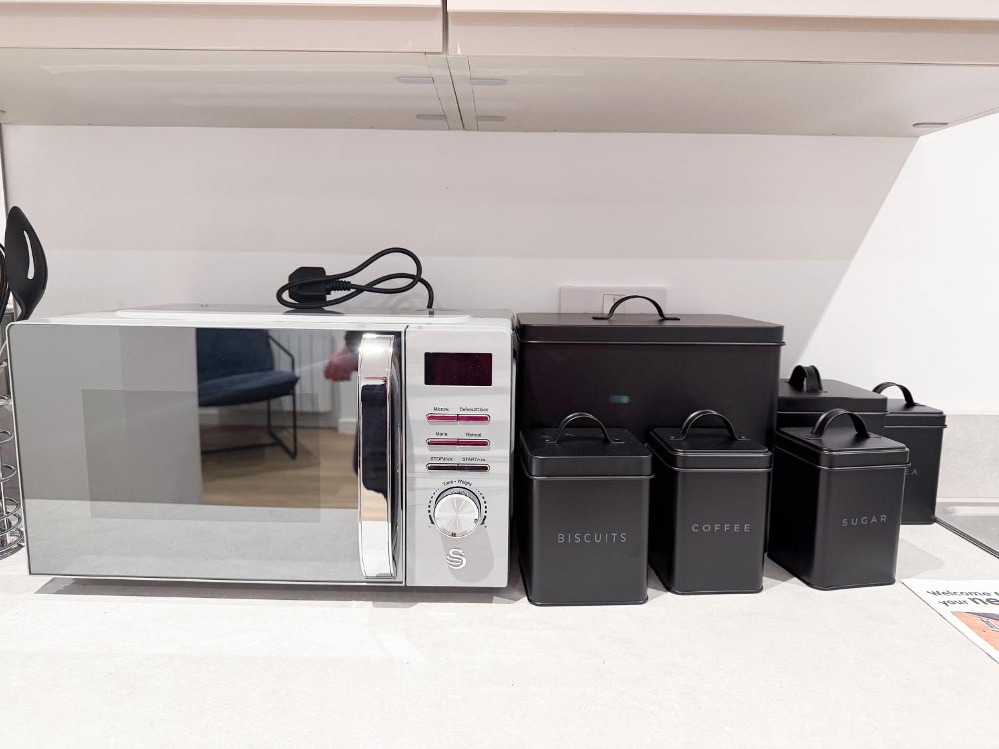 Spacious Modern 1 Bed Apartments In St Neots - Perfect For Contractors & Professionals - Free Parking - Wifi - Fully Equipped Kitchen - Smart Tv Ideal For Work Stays And Long Projects Extérieur photo