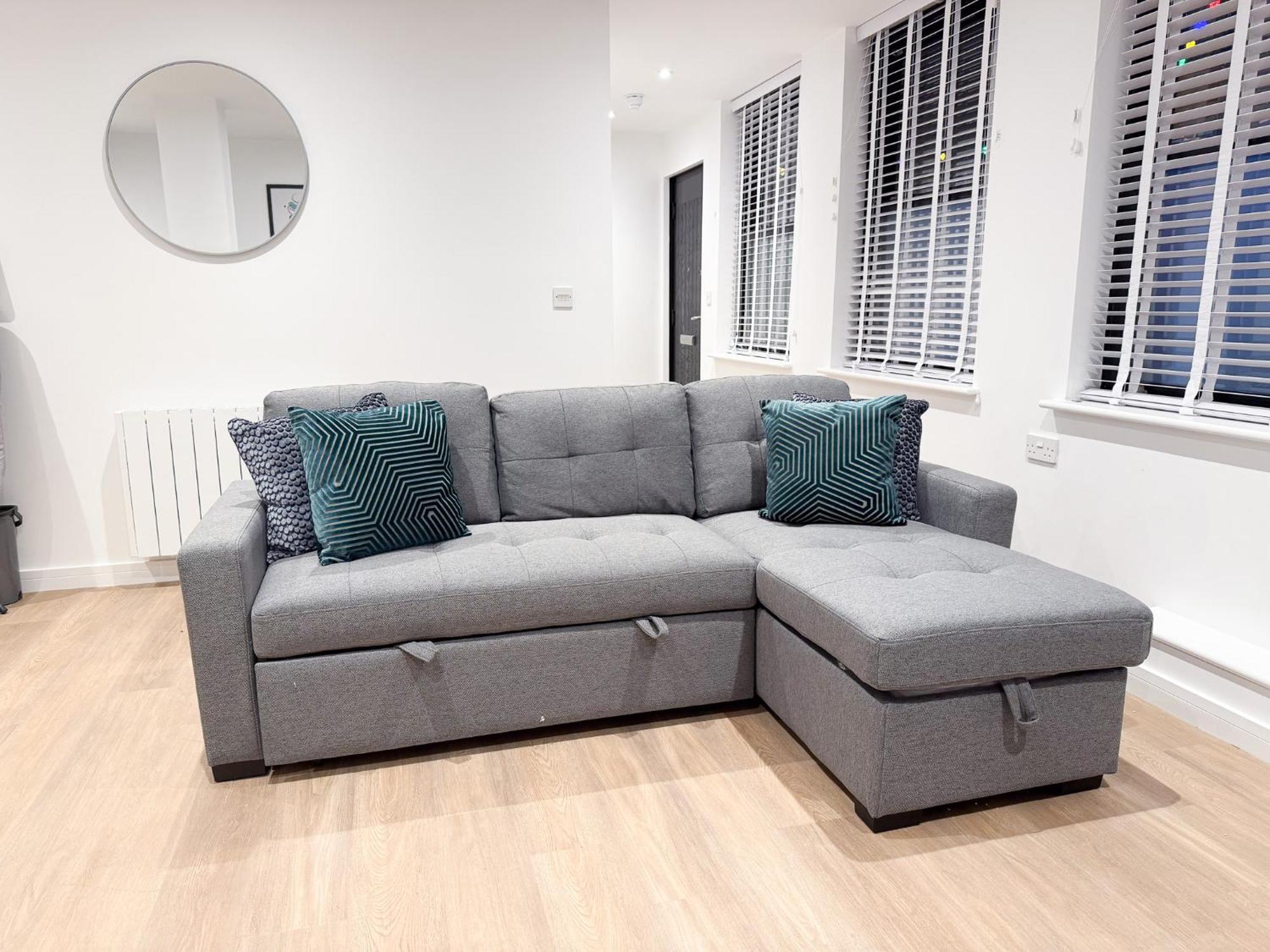 Spacious Modern 1 Bed Apartments In St Neots - Perfect For Contractors & Professionals - Free Parking - Wifi - Fully Equipped Kitchen - Smart Tv Ideal For Work Stays And Long Projects Extérieur photo
