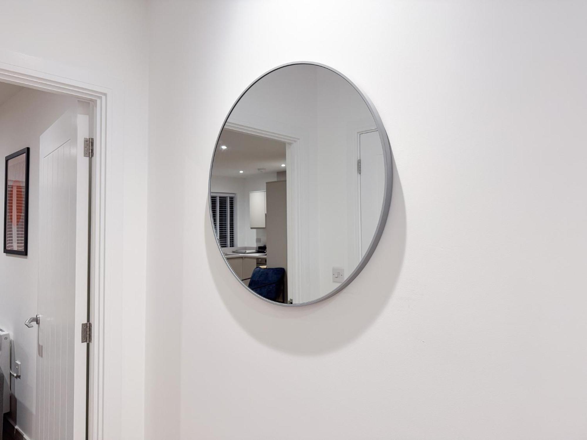 Spacious Modern 1 Bed Apartments In St Neots - Perfect For Contractors & Professionals - Free Parking - Wifi - Fully Equipped Kitchen - Smart Tv Ideal For Work Stays And Long Projects Extérieur photo