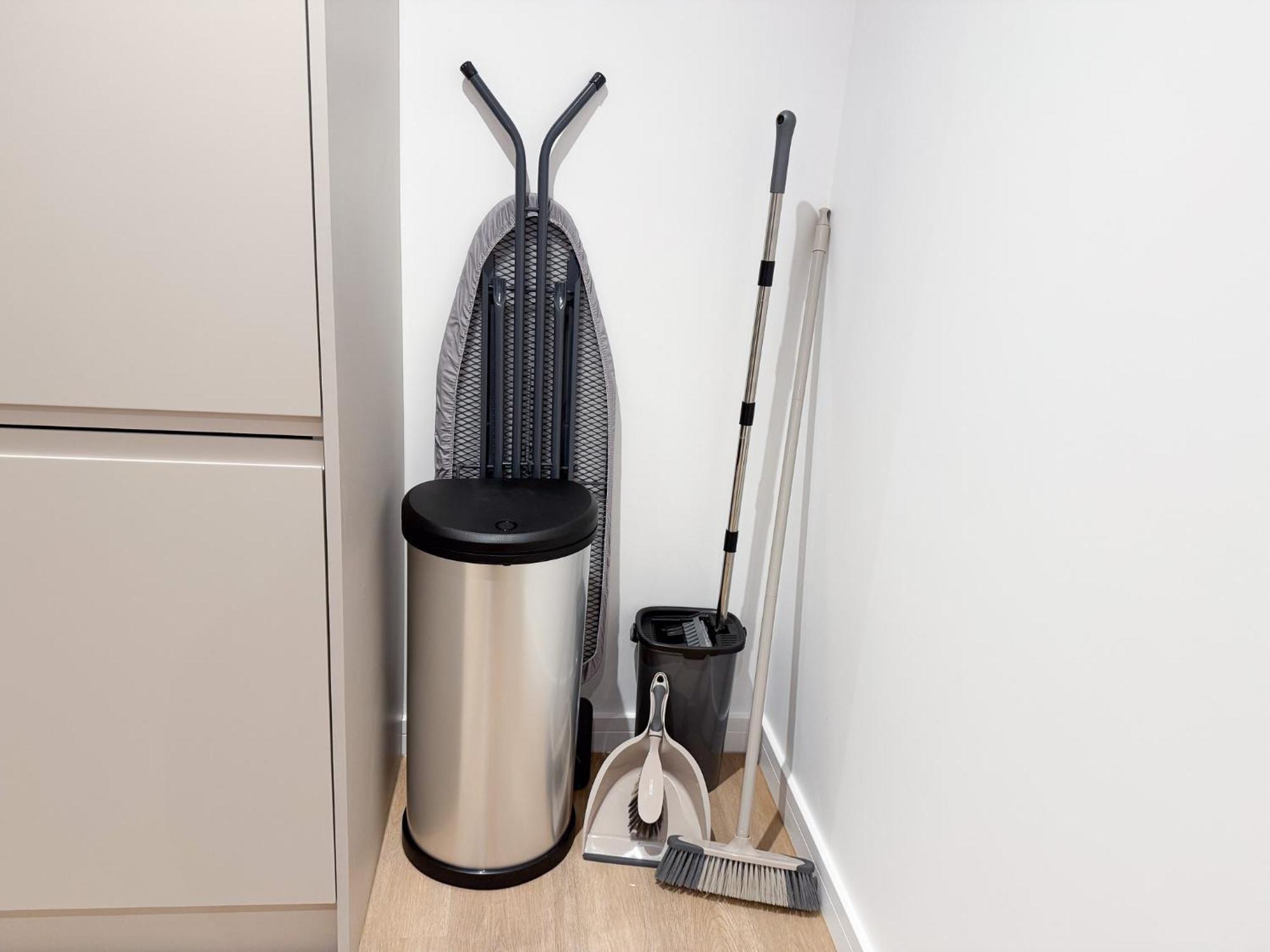 Spacious Modern 1 Bed Apartments In St Neots - Perfect For Contractors & Professionals - Free Parking - Wifi - Fully Equipped Kitchen - Smart Tv Ideal For Work Stays And Long Projects Extérieur photo